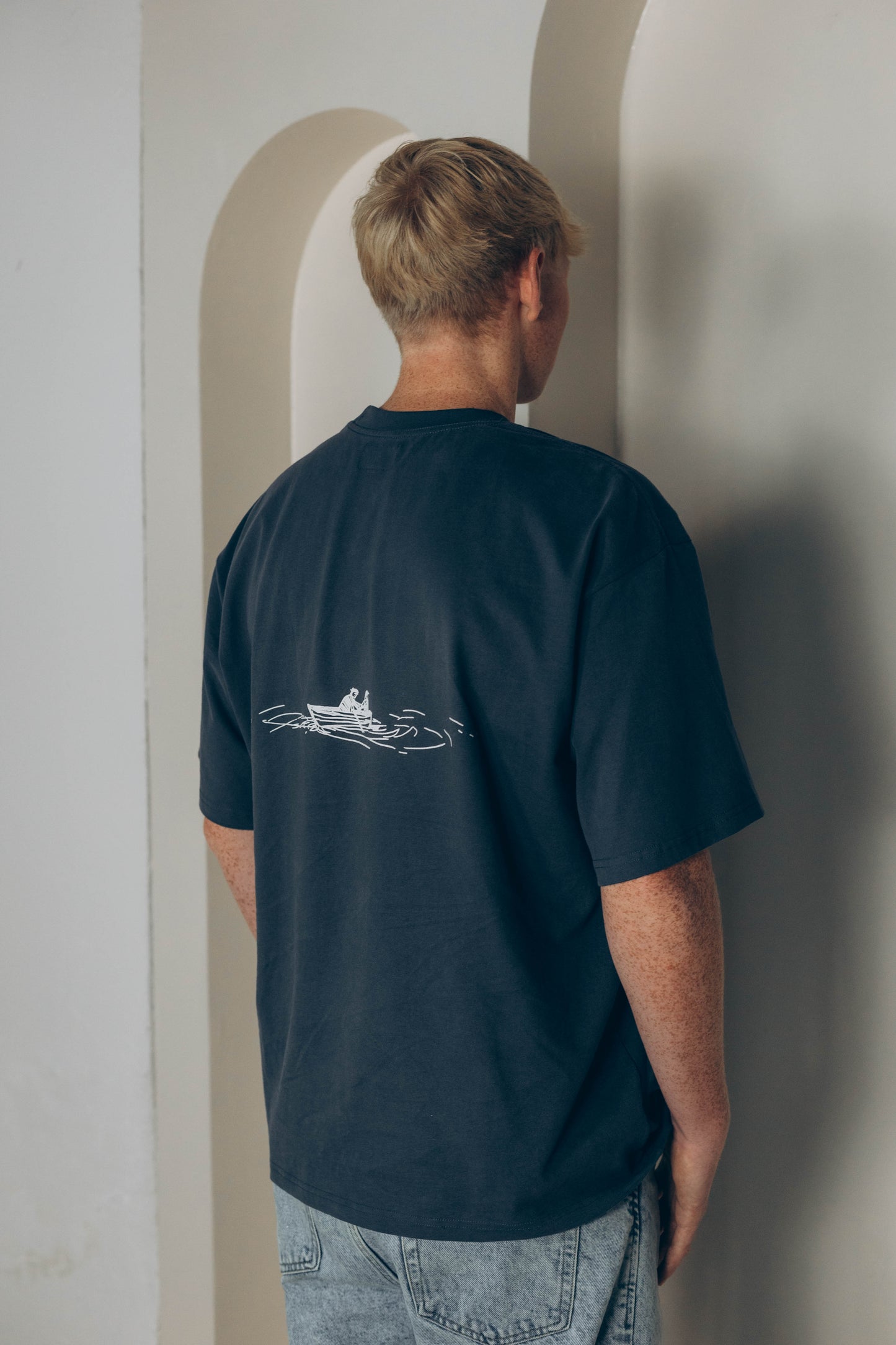 DUNKELBLAU OVERSIZED TRUST GOD SHIRT