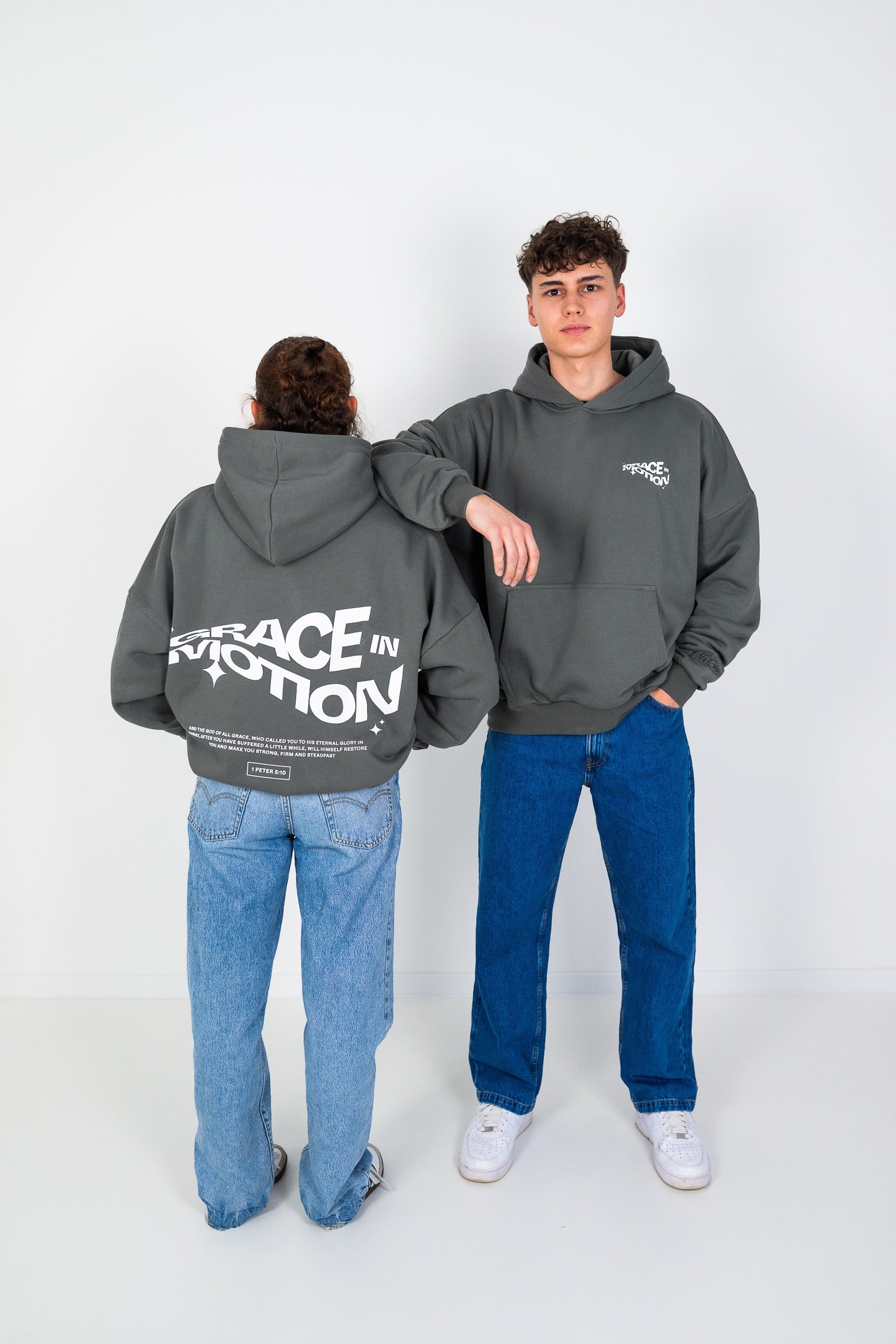 DUNKELGRAU GRACE HOODIE